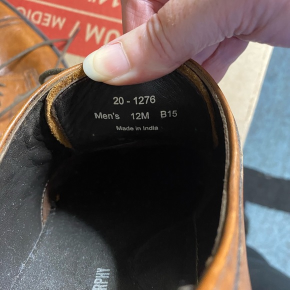 Johnston & Murphy Sheepskin Leather Shoes - Picture 6 of 6